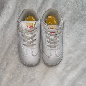 Puma size 9 white pink yellow pink